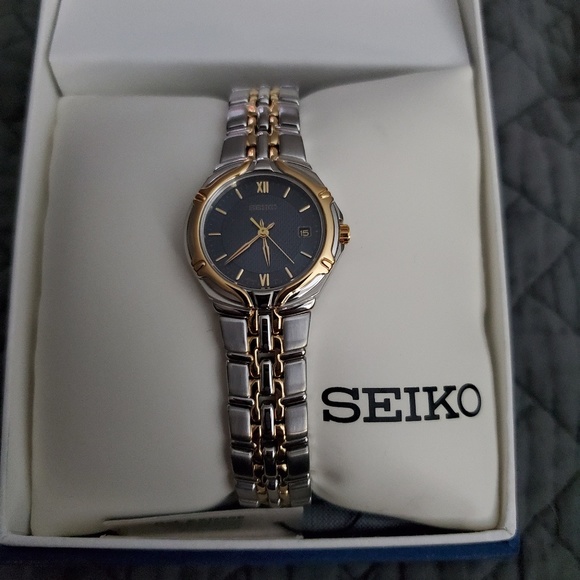 Watch - Picture 2 of 2